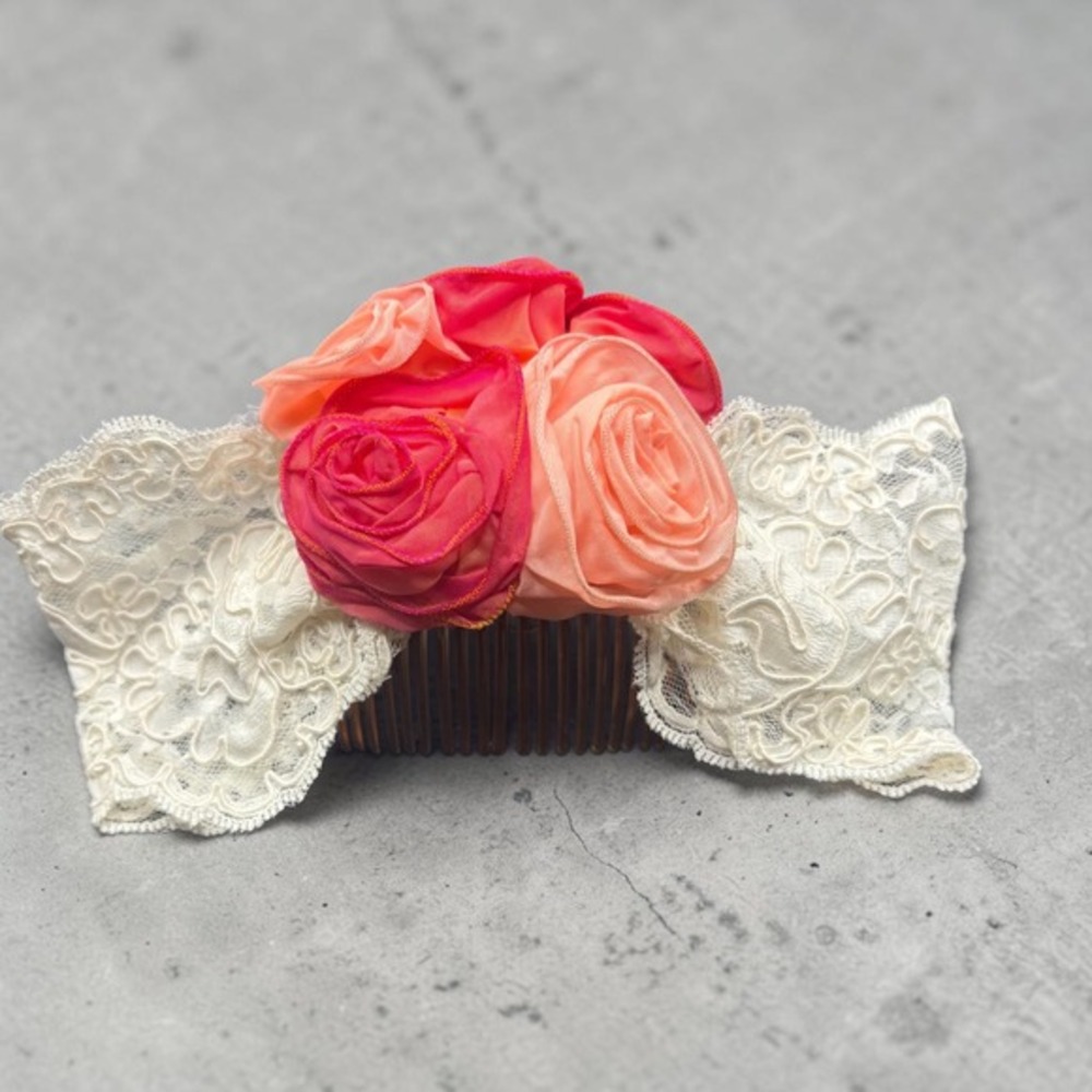 Vintage Floral Lace Hair Comb Barrette Accessory Cluster Peach Pink Fabric Roses